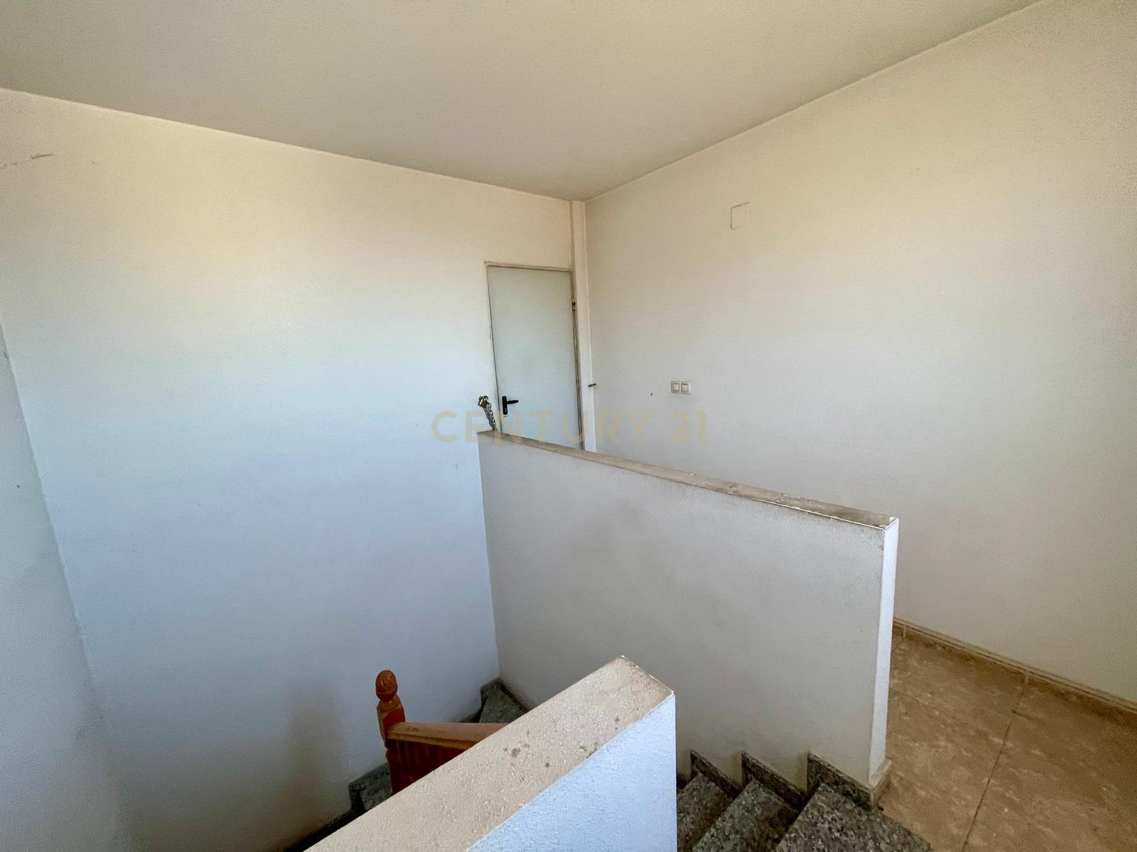 Duplex Moderno com Terraço e Varanda em Alacant/Alicante - Image 11